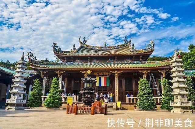 景色|全国唯一的金丝楠木寺院，依山傍海壮美景色，海内外游客慕名到此