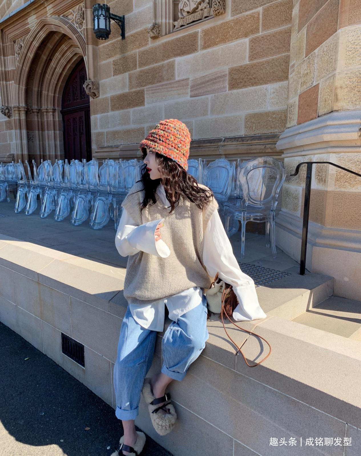 裙装|衬衫的穿搭太单一搭配毛衣马甲时尚感大增,减龄洋气又有个性