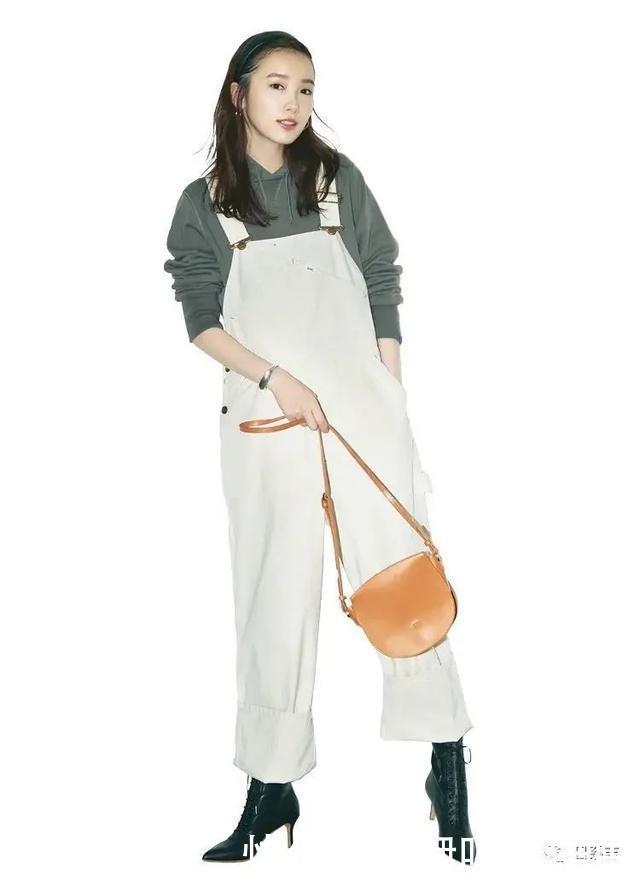 卫衣的8种叠穿法,都是今年秋冬流行的