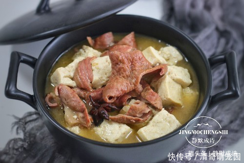 牛盘肠|豆腐和此食材真是天生一对,炖着吃最香,每次炖一锅,汤都不剩