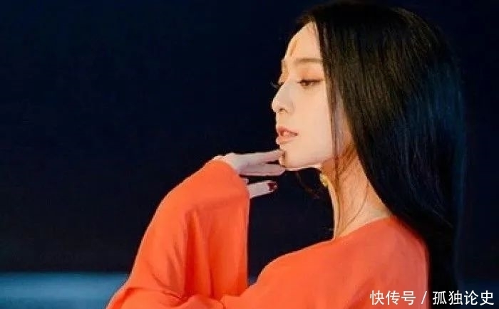 杨玉环|李白最肉麻的一首诗,全篇把杨贵妃吹上了天,却成就一对千古名句!