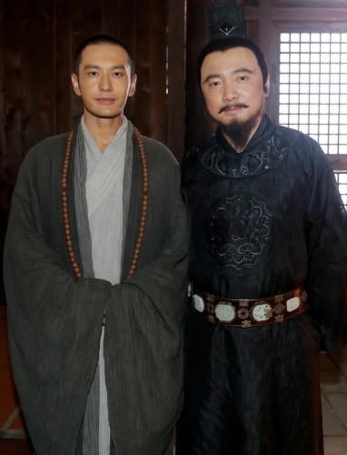 今年流行换发起人？《青春有你3》换李宇春，《浪姐2》换黄晓明