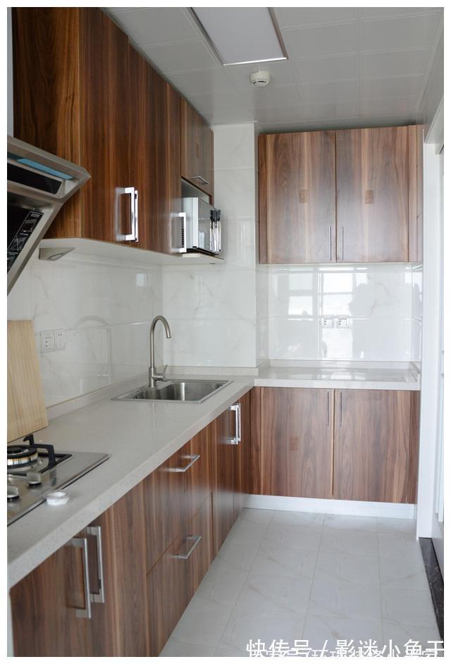 客厅|110平现代简约装修完工，浅谈半包全包利弊，分享过来人的经验