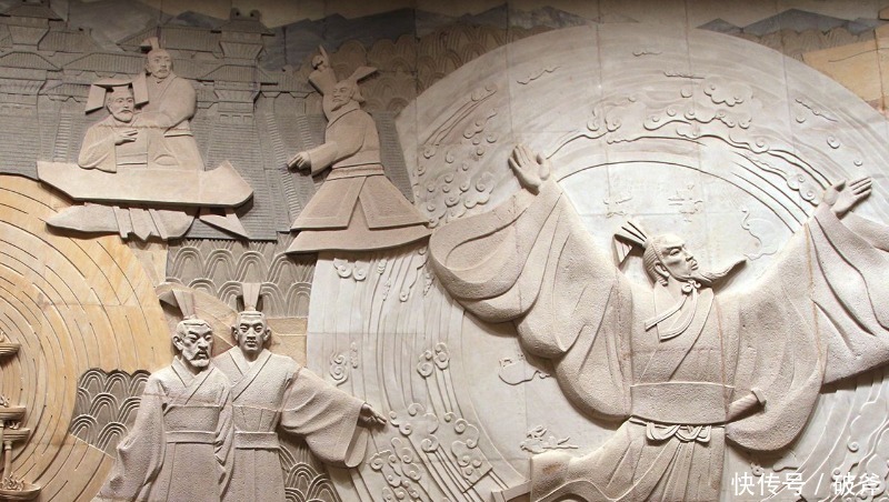 此人堪比孔子,只因一件事,后人将他奉为神明!