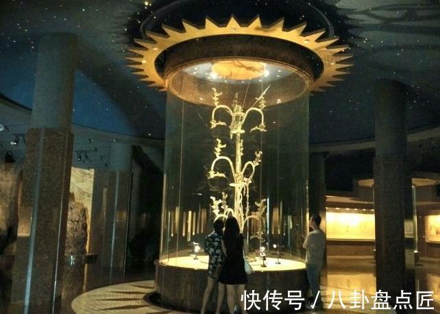 精卫填海$山海经中记载一神树,说是通往三界的桥梁,30年前在西南被发现