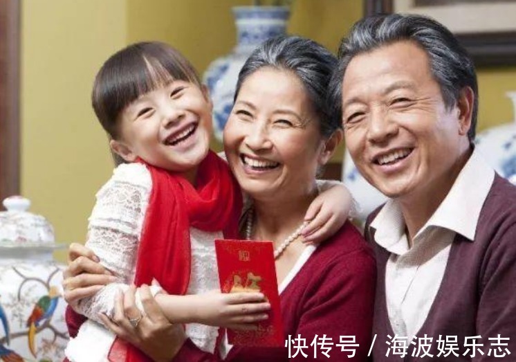 新年|新年压岁钱是除夕夜给,还是大年初一给原来有讲究,可别给错了