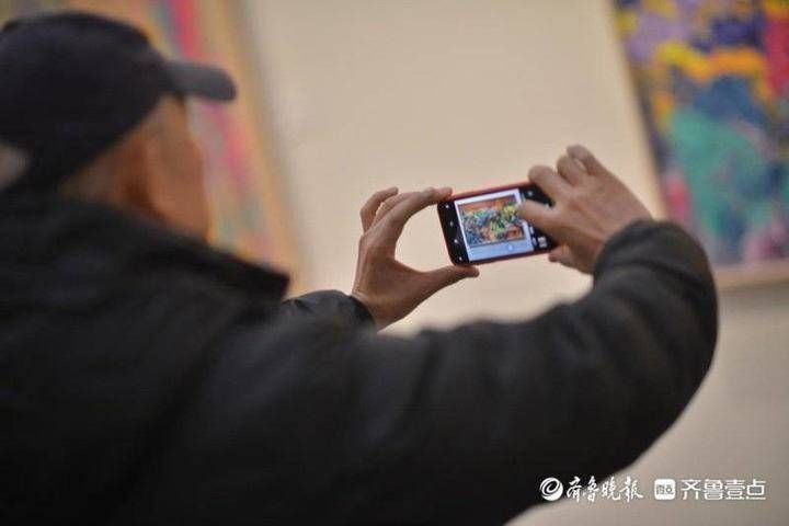  叠粹|“叠粹”当代艺术展书城绽放