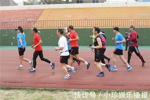 跑步|42岁男子,每天坚持锻炼,却跑出问题,是哪里错了?