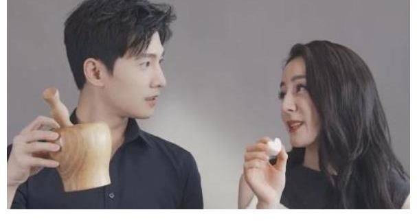 小情侶|《你是我的榮耀》大結(jié)局：名場(chǎng)面來襲，于途一句話解除晶晶的尷尬