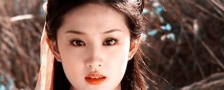 丁春秋&金庸送她几百套绝技，她可一招秒杀萧峰，却被人打成残废，很丢脸