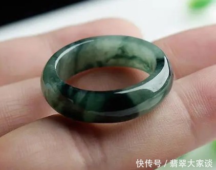 伤害性|翡翠知识详解:购买戒指除了材质和漂亮,还有一个更重要的因素!