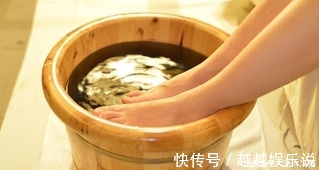 身体|失眠与什么有关？提醒：或许身体缺少2种维生素，不妨了解一下