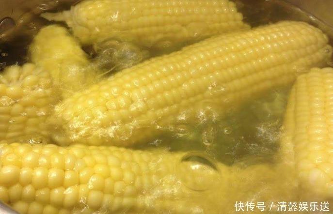 麦片|营养师建议早餐常吃5物,促进肠胃消化,适合减肥人群食用