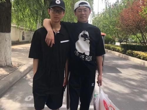 身高|12岁男孩身高1.40米,此后2年长高23公分,医生:3个方法可借鉴