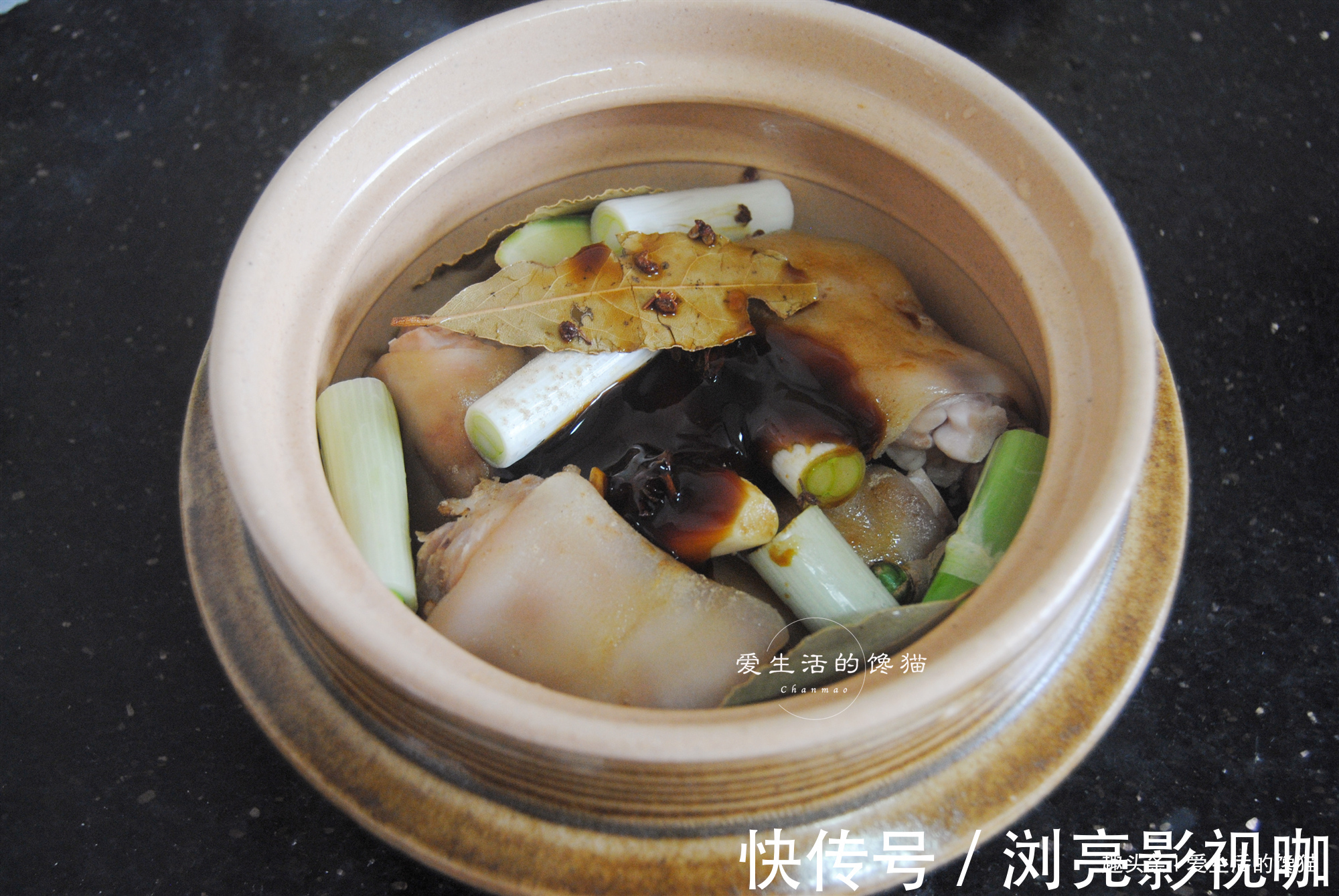 高压锅|焖猪蹄,有人水煮,有人爆炒,都不对,只需一步猪蹄Q弹不发硬!