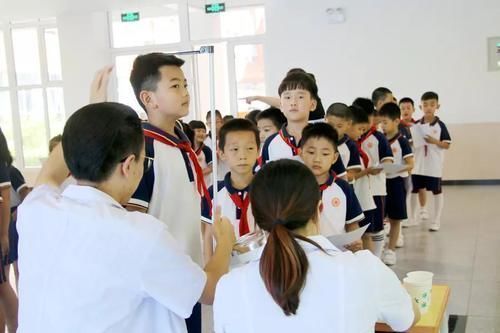 体重|孩子长高截止前,身体会发出这2个信号,及时发现还能再蹿7厘米