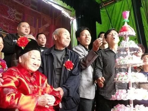 健康長壽|698位百歲老人的長壽方法，六成人愛吃甜食，專家總結長壽標準