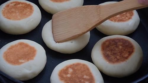 入秋后多吃这食物，健脾养胃，分享发面做法，松软香甜好消化