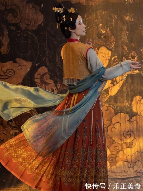 圆领@中国汉服|每个朝代的经典样式,你最喜欢哪个时期的汉服?