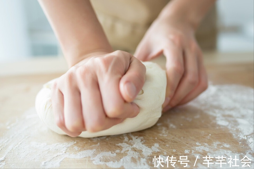 包饺子|豆角馅饺子，怎么调馅好吃大厨分享做法，又香又鲜，豆腥味全无