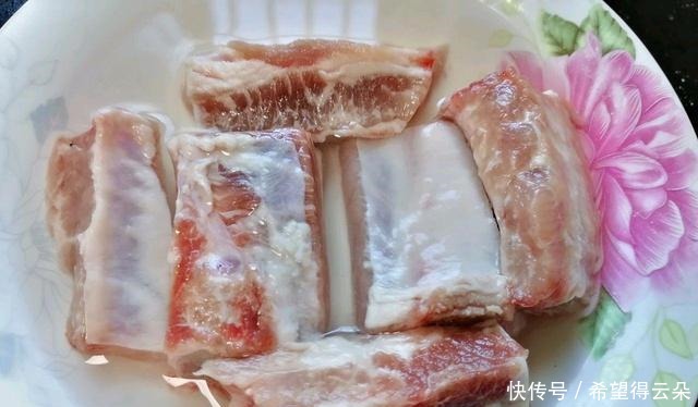 天冷了,多给家人喝这汤,上锅炖一炖,暖胃养胃,天越冷越要多喝