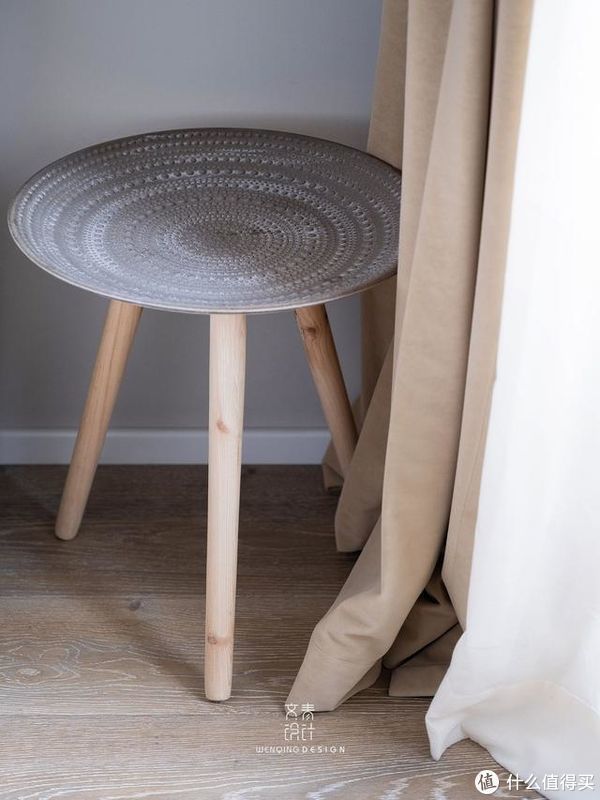 客厅|90后妹子的家火了，一人住98㎡精致又高级，网友：还缺男朋友吗？