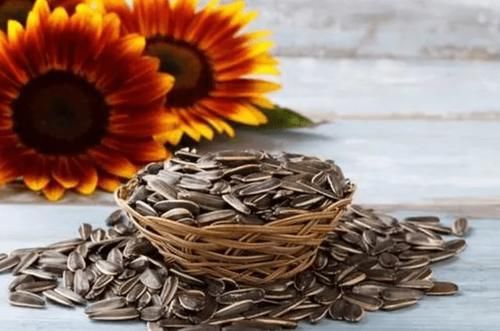 荔枝|吃香蕉养肝还是伤肝?提醒:2物伤肝,平时尽量少吃