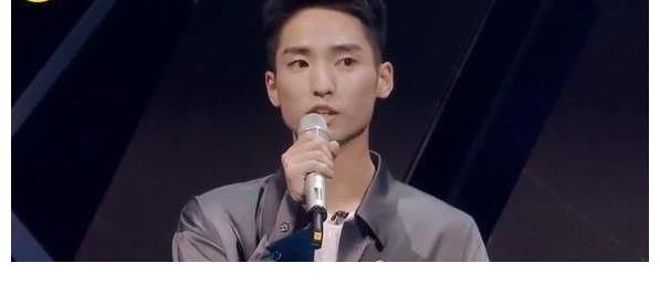 《哥哥》成團(tuán)名單曝光？海泉尹正淘汰，李響意難平，熱狗最具爭(zhēng)議