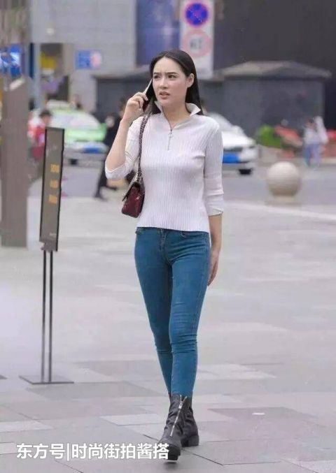 时髦|“牛仔裤+半筒靴”,时髦显瘦两不误,中年女士看到了希望