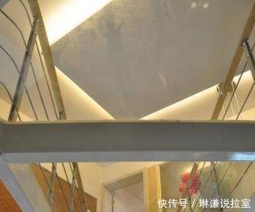 玻璃栈道|老公硬要在家里做个“玻璃栈道”，朋友来参观都大呼不敢走！