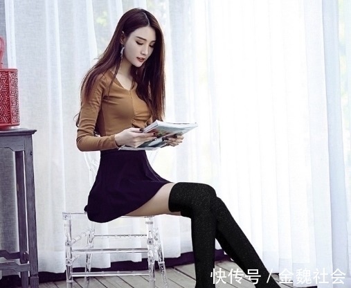 过膝长靴 又一“细腿靴”火了,有些女人怕驾驭不了,连试都不敢试,可惜了