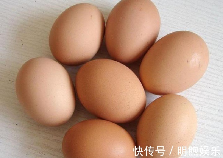一天吃一个鸡蛋的人,和不吃鸡蛋的人有什么不同差距还真大