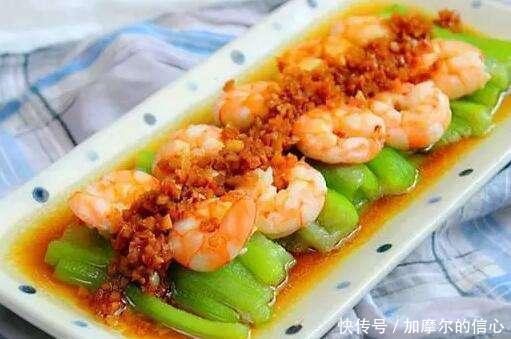 胃穿孔|3种水果''伤胃不浅''，你若常吃，胃将''烂''得更快，劝趁早戒掉