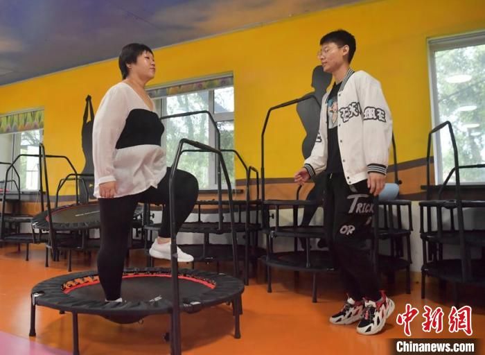 付那|400斤超胖女孩9个月减180斤立志成为减肥健身博主