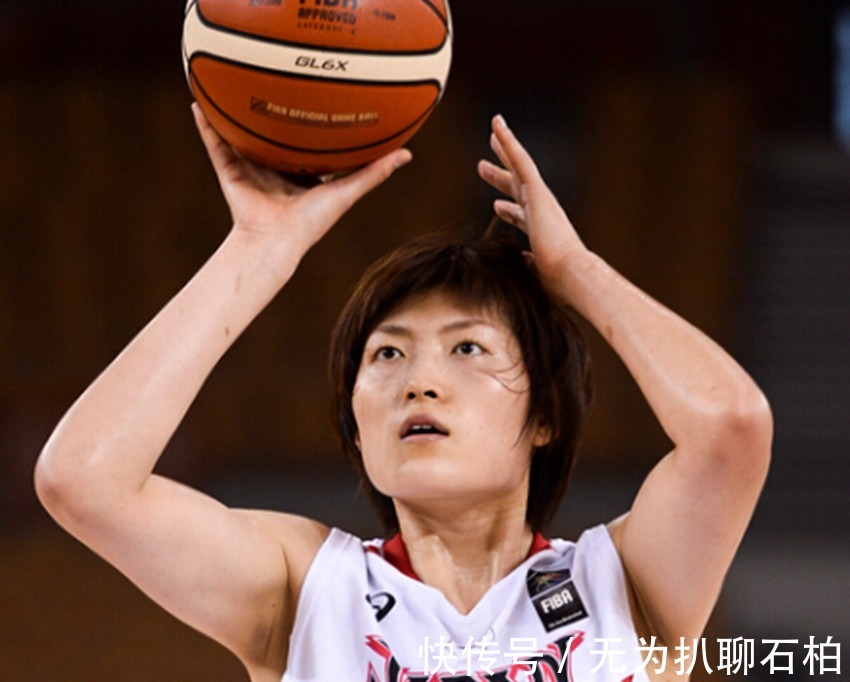 篮协|一场女篮小组赛,日本打败中国为何引起热议,日本队有个特别的人
