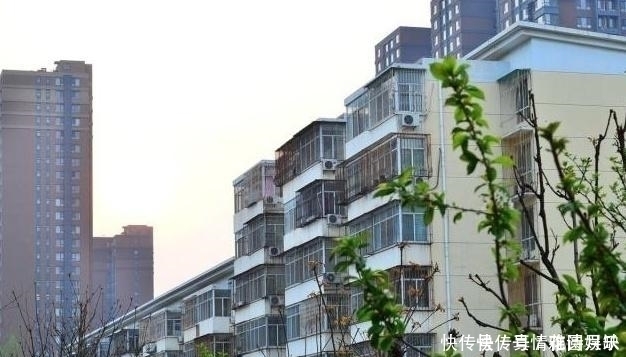 房子|无论电梯楼有多少层,有钱人就爱挑3个“楼层”!你家买对了吗?