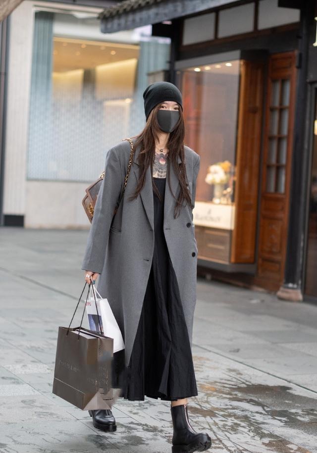 袜靴 女人再懒也少穿运动鞋,今年这“5双鞋”正当红,显高还不累脚!