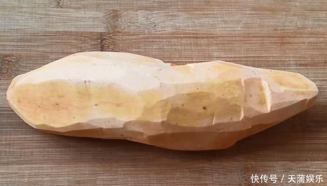 教你一个红薯的“新吃法”,简单2步搞定,外焦里嫩,孩子很爱吃