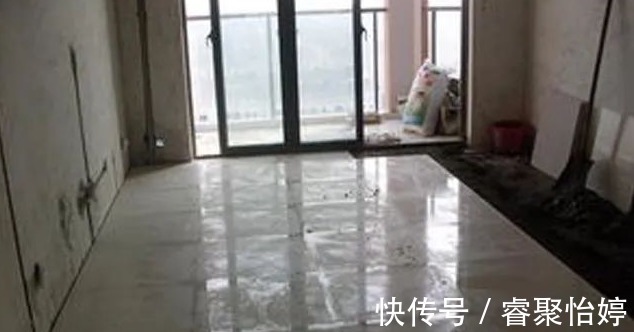 瓷砖|新房装修到底是先铺砖还是先包门?很多人都做错了,装错房呀