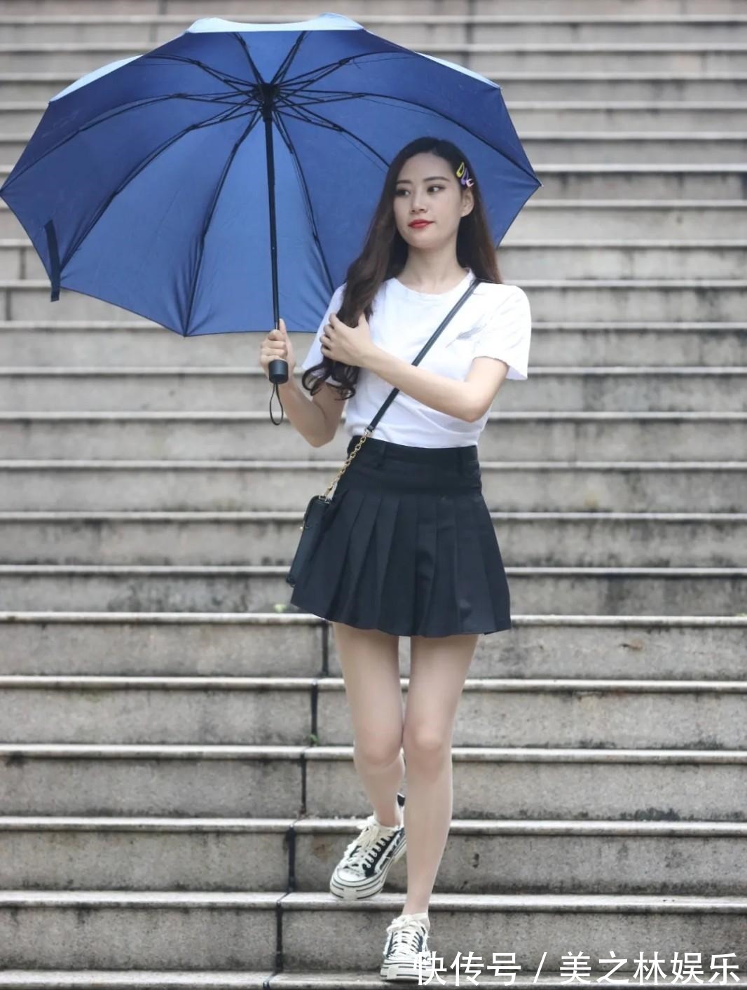 短裤 短款百褶裙,搭配常规T恤,简约时尚青春迷人!