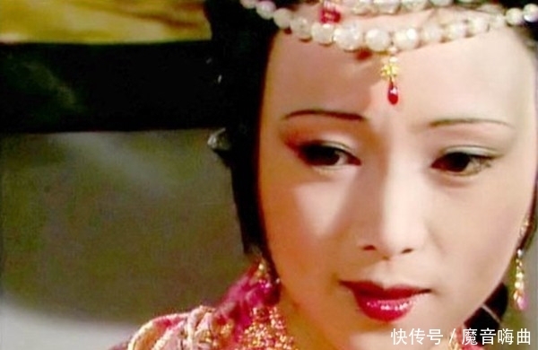 秦可卿是好女人还是坏女人?曹雪芹四个字点明!