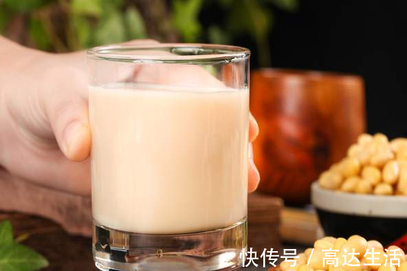 残渣|打豆浆时,泡完不要直接打,多做这一步,豆浆细腻爽滑,没有残渣