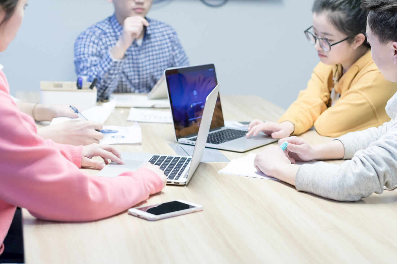 做家務(wù)的男人|注重年輕人的娛樂(lè)消費(fèi)習(xí)慣，成吸引年輕群體的抓手丨網(wǎng)綜半年復(fù)盤(pán)