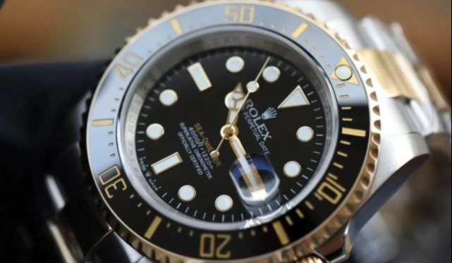 仪表|仪表不凡说表:劳力士间金黑水鬼和间金日志,40岁的你会怎么选