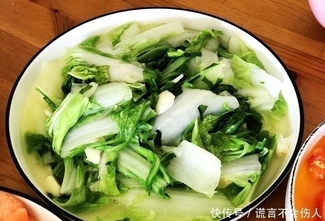 家里3个孩子，吃饭不凑合，做一桌家常菜，朋友担心儿子接不走