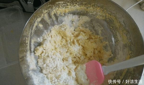 钓鱼|钓鱼技巧:多种面粉饵料配方,小鱼不沾,大鱼咬钩猛,野钓必备