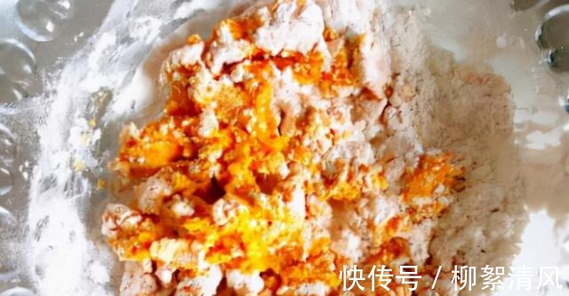 做南瓜饼时,只加糯米粉是错误的!多加这2样,南瓜饼香甜又软糯!