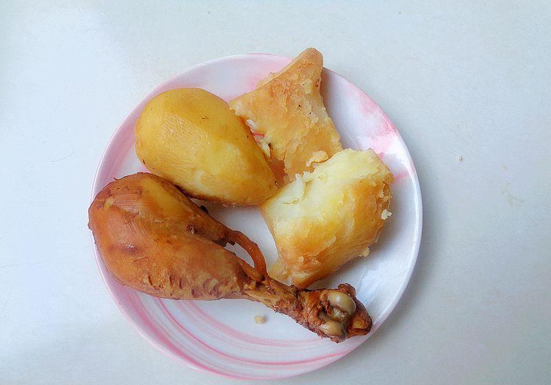 看我家周末午餐吃的啥?照烧鸡配卤藕,美味又好吃