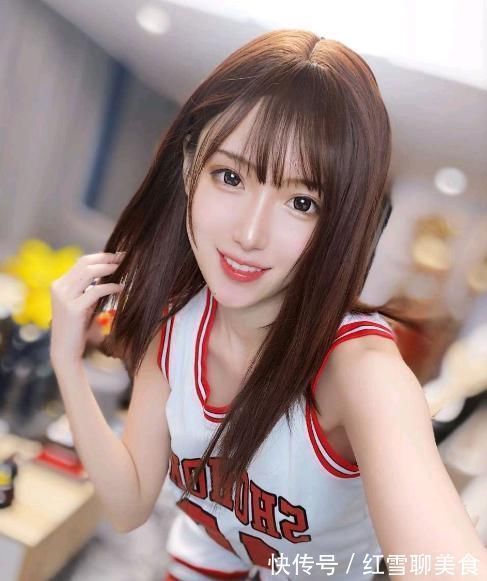 金丝雀|腐团儿直播上演Cos秀,十分钟内被超管封禁警告两次是什么操作?