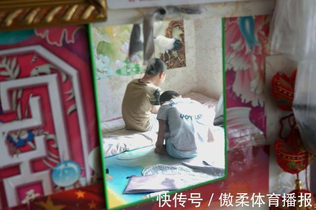 干活|女子意外怀孕后不顾反对生下双胞胎,医生看后断言:活不过18岁